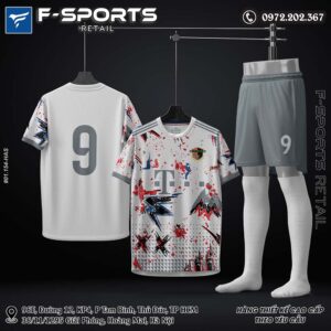 Bộ quần áo thể thao trắng thiết kế hoạ tiết tương phản 2025